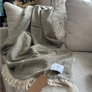 Linen Throw Blanket - Atmosphere Throw (Army Green)